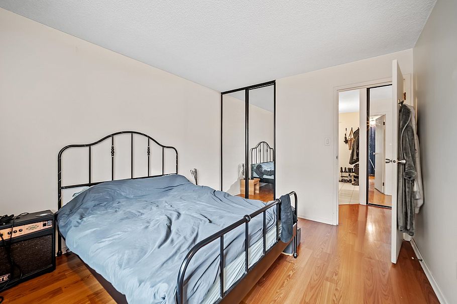 229 2033 Triumph Street Vancouver, BC - 12