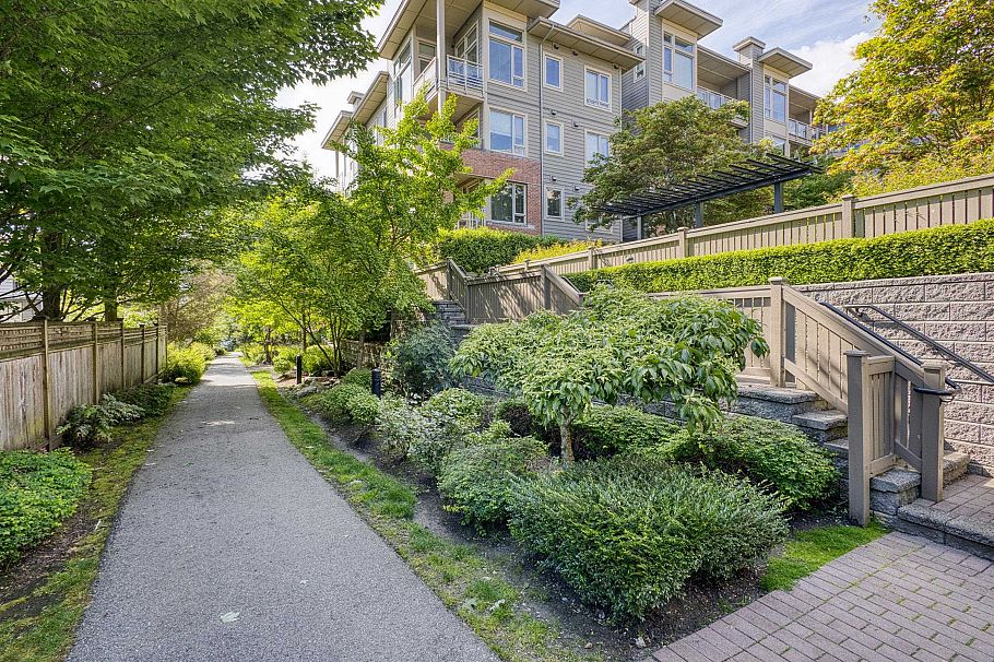 227 119 W 22nd Street North Vancouver, BC - 22