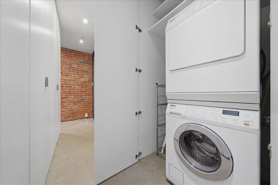 605 53 W Hastings Street Vancouver, BC - 6