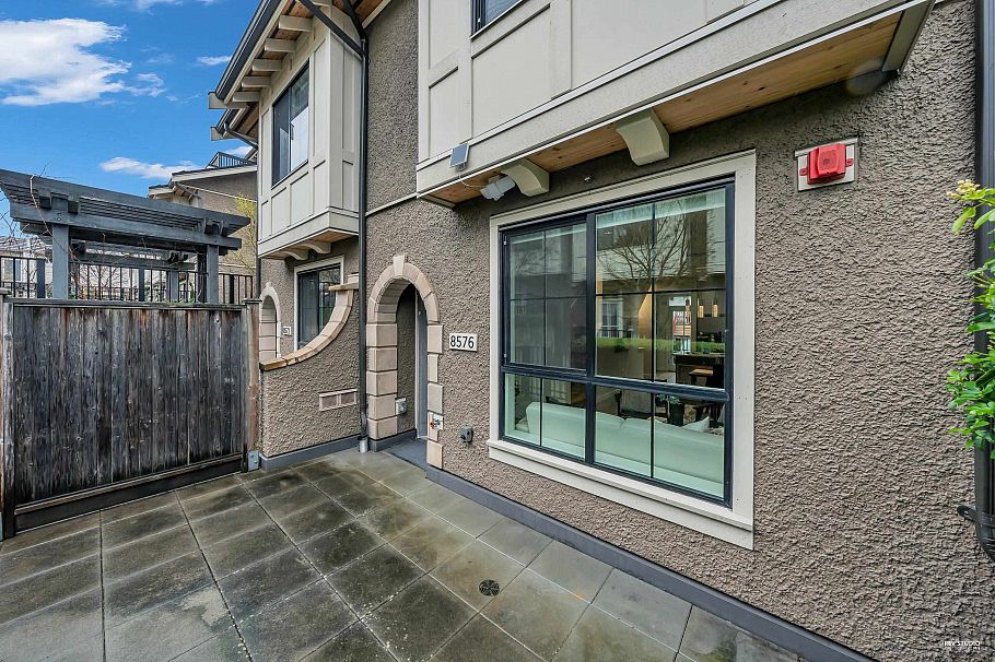 8576 Osler Street Vancouver, BC - 3