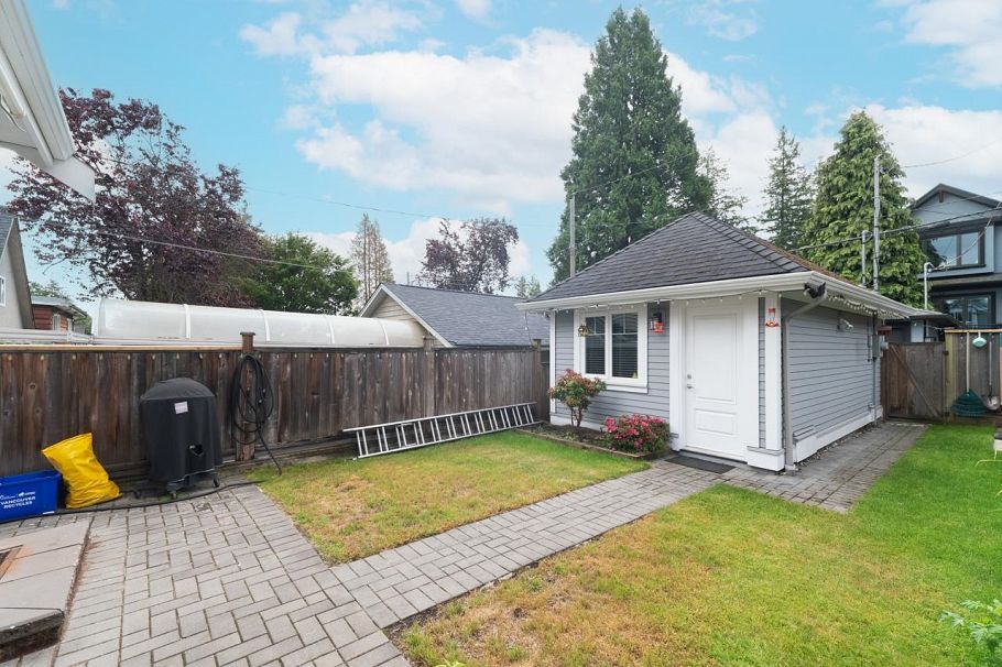 3288 W 32nd Avenue Vancouver, BC - 34