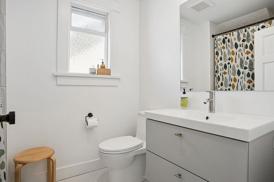 494 E 18th Avenue Vancouver, BC - 26