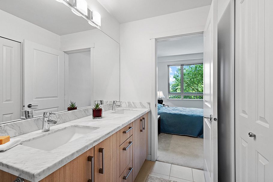 227 119 W 22nd Street North Vancouver, BC - 17