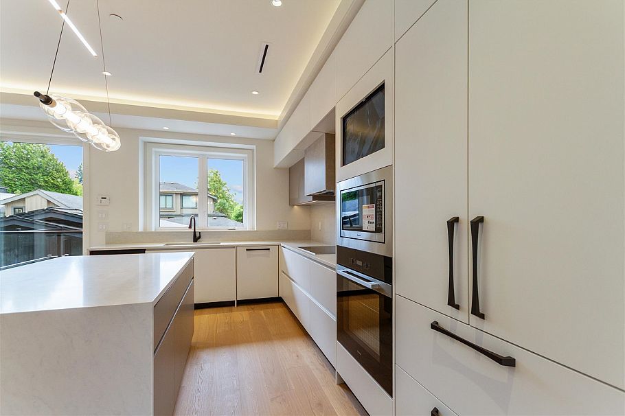 2022 Nanton Avenue West Vancouver, BC - 7