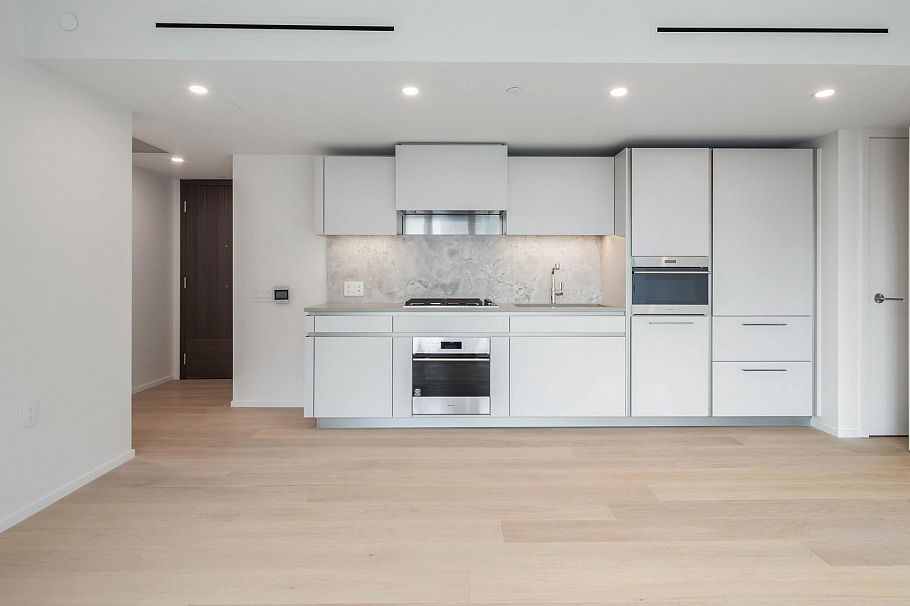 801 889 Pacific Street Vancouver, BC - 8