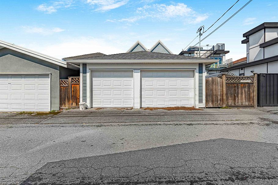 66 E 57th Avenue Vancouver, BC - 39