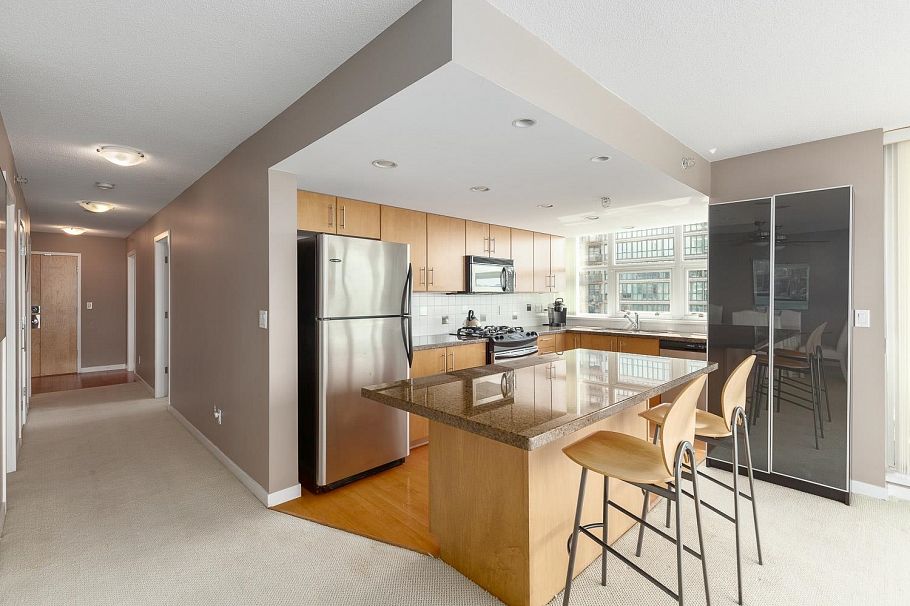 1305 120 Milross Avenue Vancouver, BC - 11