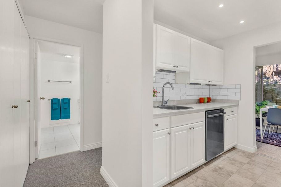 101 1777 W 13th Avenue Vancouver, BC - 14