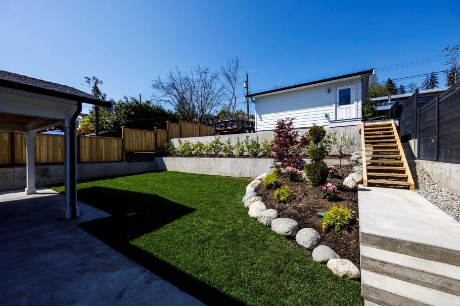 1028 Calverhall Street North Vancouver, BC - 37