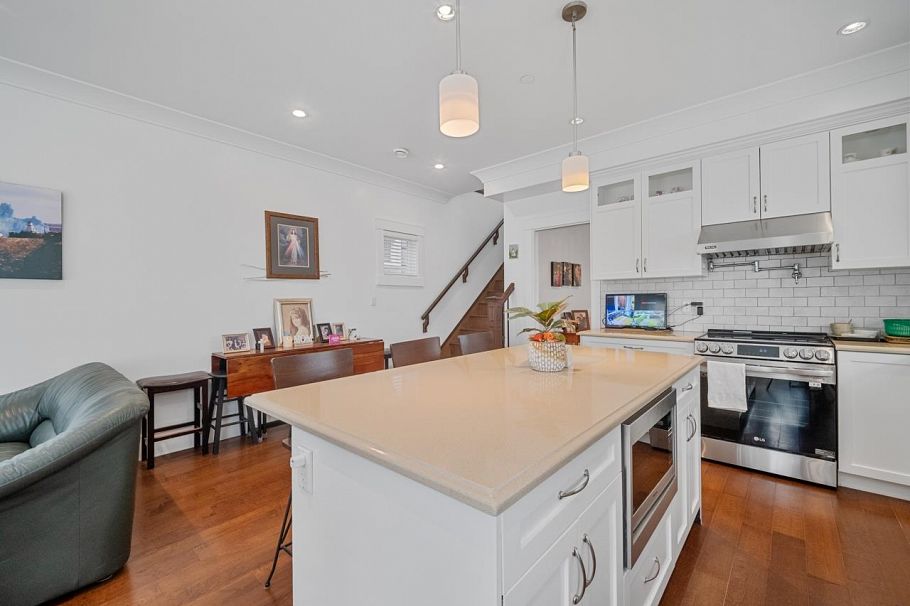 3288 W 32nd Avenue Vancouver, BC - 12