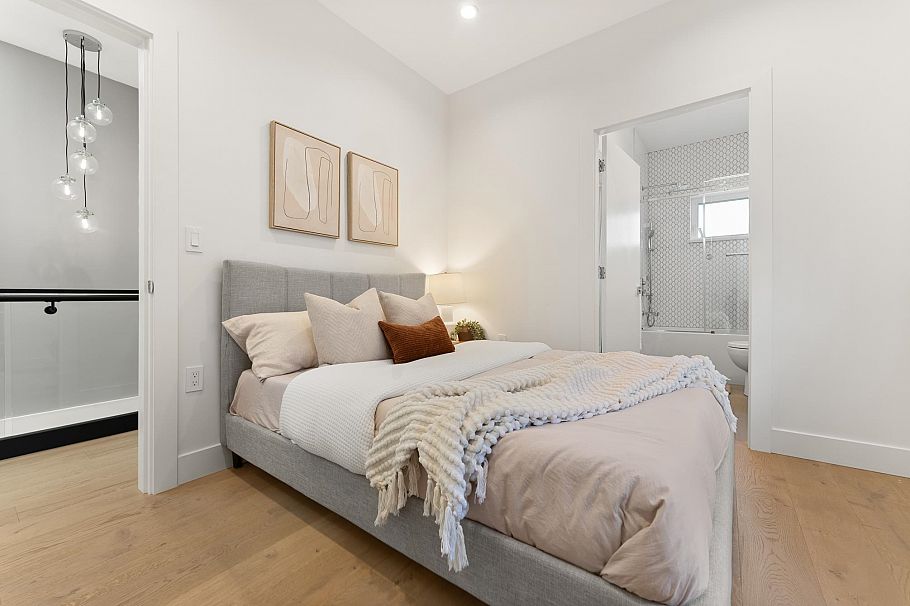 2848 W 23rd Avenue Vancouver, BC - 23