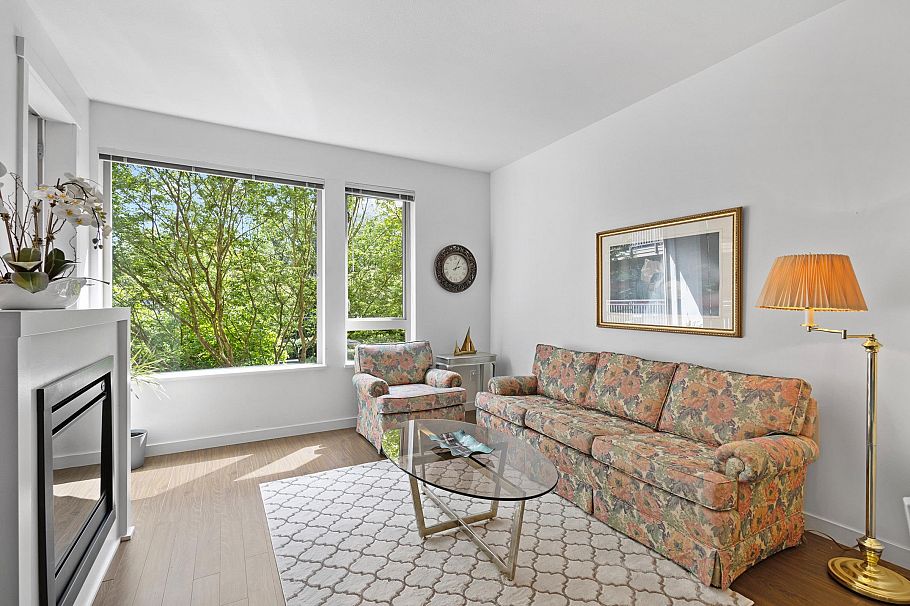 227 119 W 22nd Street North Vancouver, BC - 8