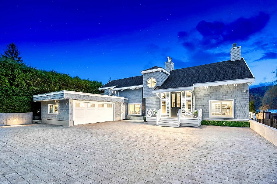 614 Lowry Lane North Vancouver, BC - 2