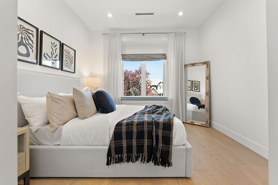 2848 W 23rd Avenue Vancouver, BC - 25