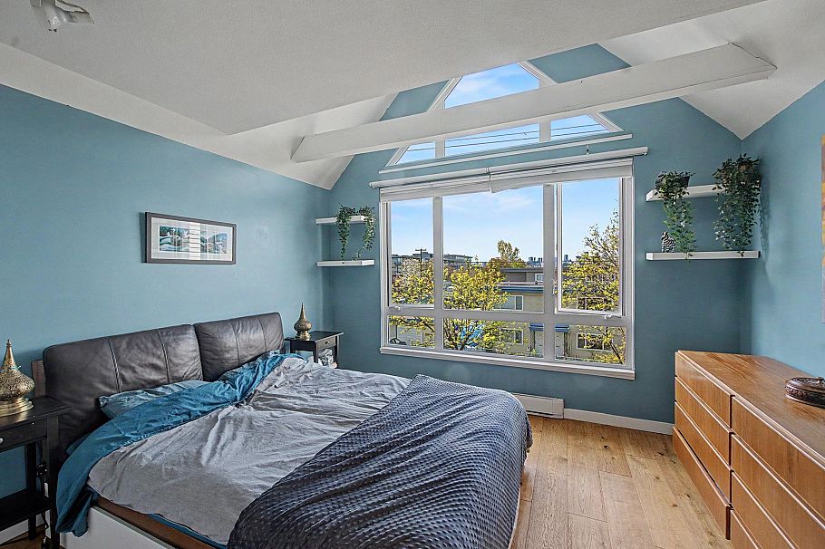 130 Lakewood Drive Vancouver, BC - 9