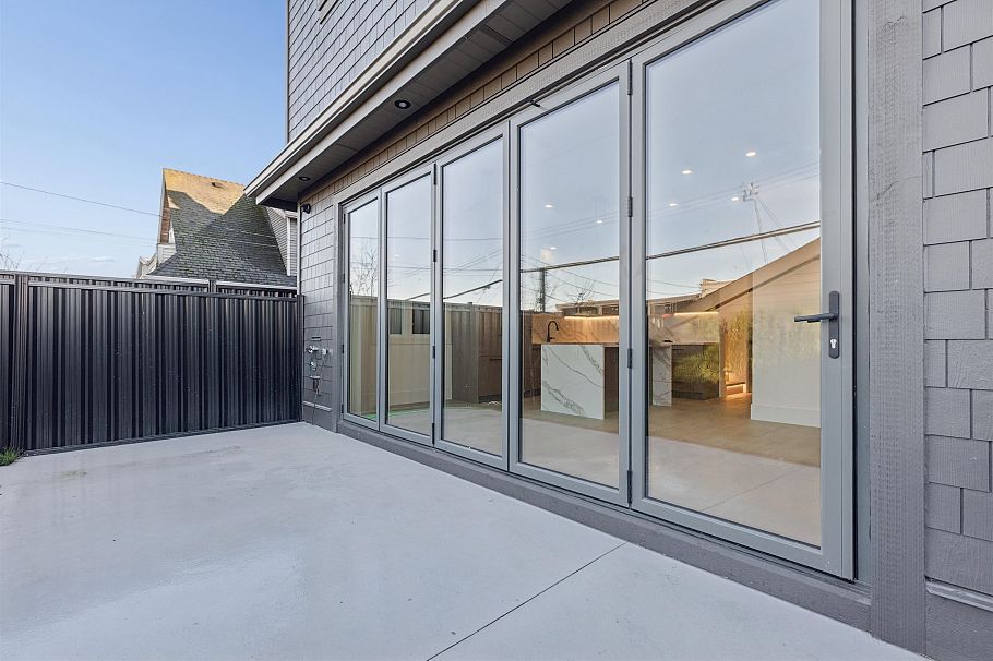 2 847 E 10 Avenue Vancouver, BC - 37