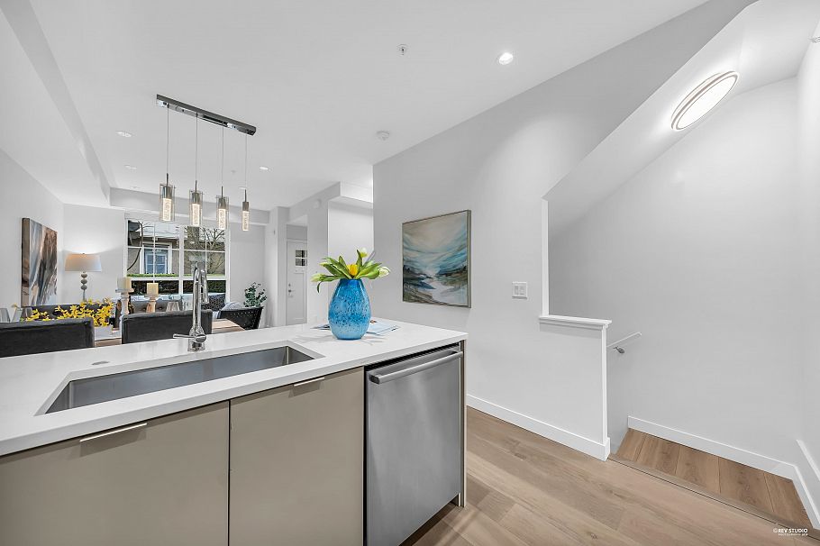 8576 Osler Street Vancouver, BC - 13