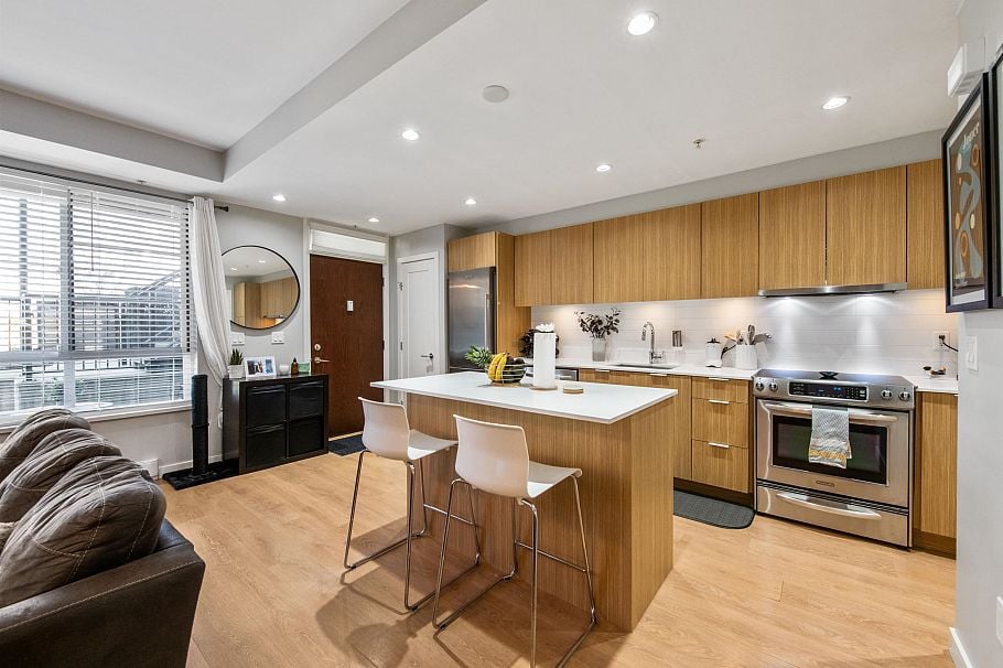 1 3728 Thurston Street Burnaby, BC - 8