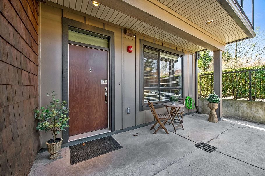 1 3728 Thurston Street Burnaby, BC - 3