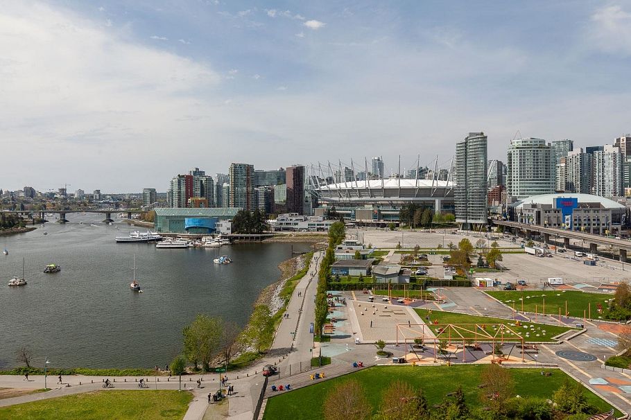 1305 120 Milross Avenue Vancouver, BC - 25