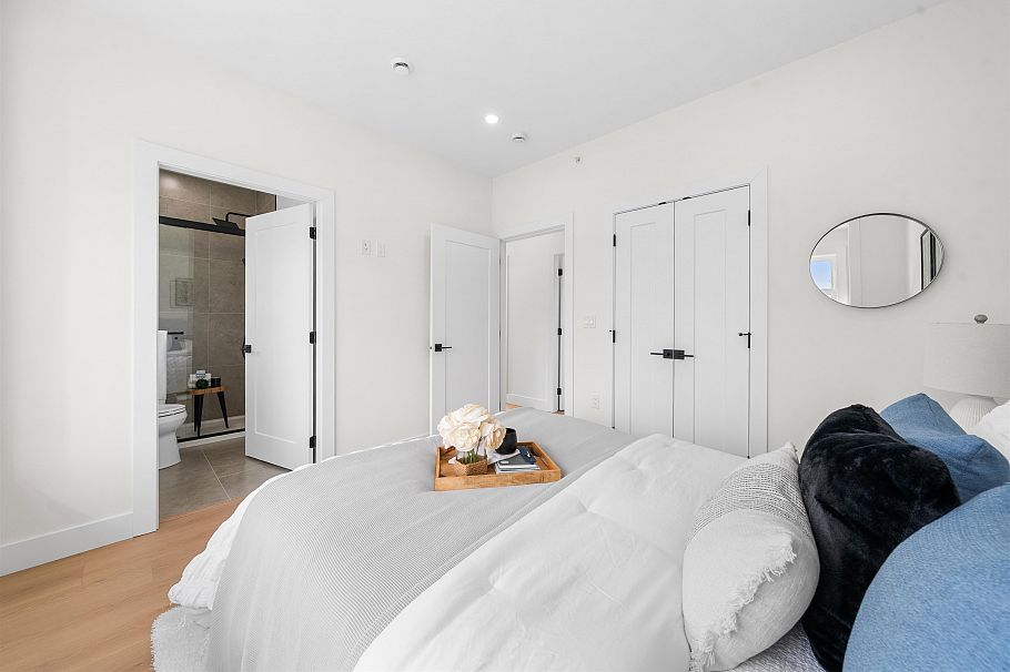 279 E 48th Avenue Vancouver, BC - 34