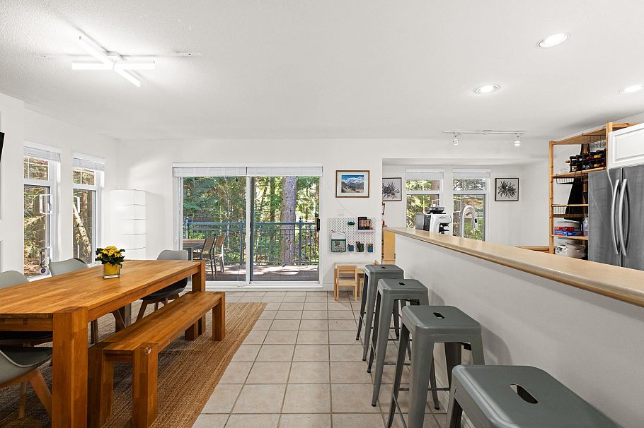 1188 Strathaven Drive North Vancouver, BC - 2