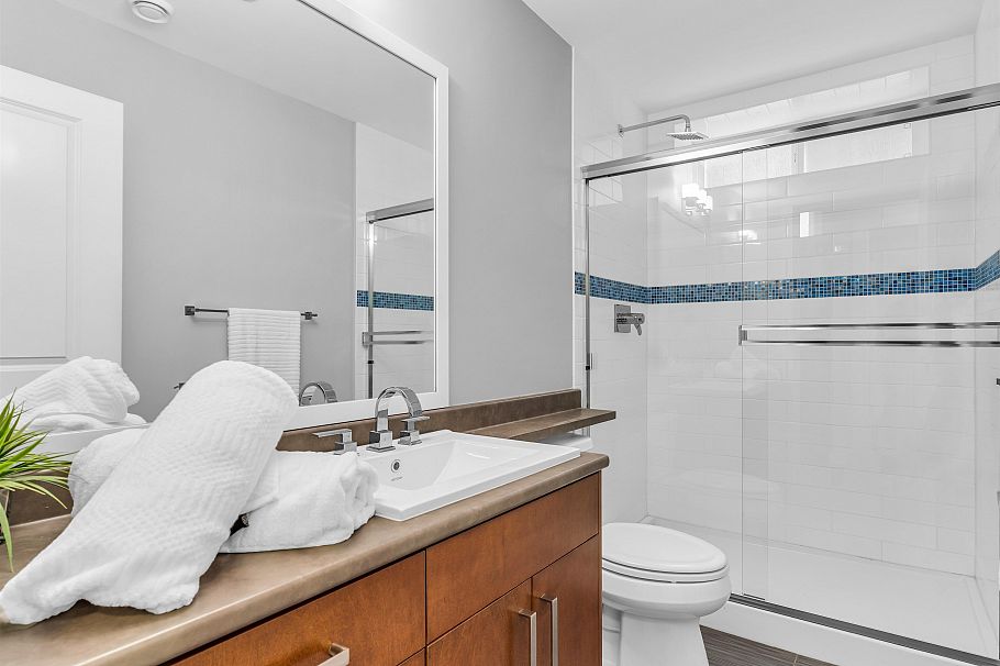 66 E 57th Avenue Vancouver, BC - 29