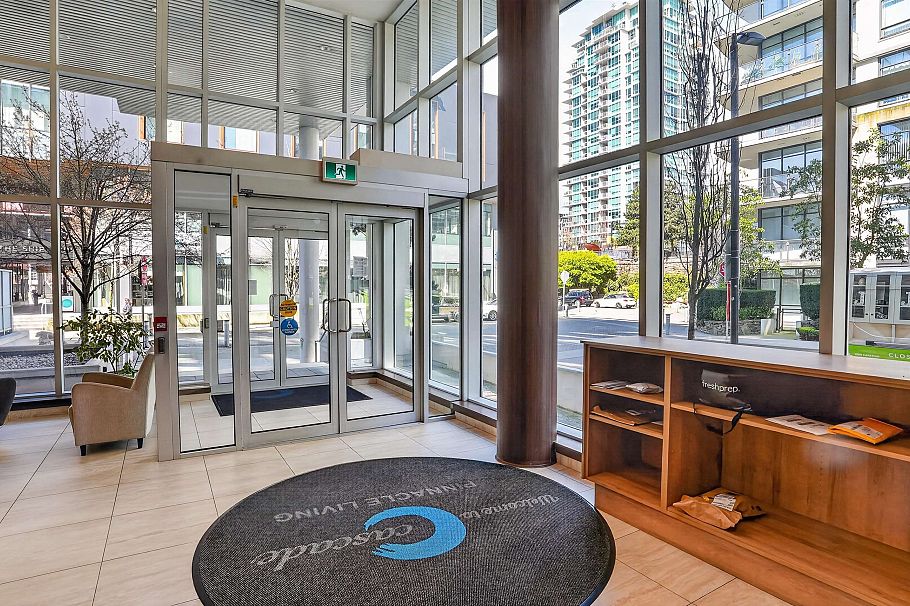 110 175 Victory Ship Way North Vancouver, BC - 29