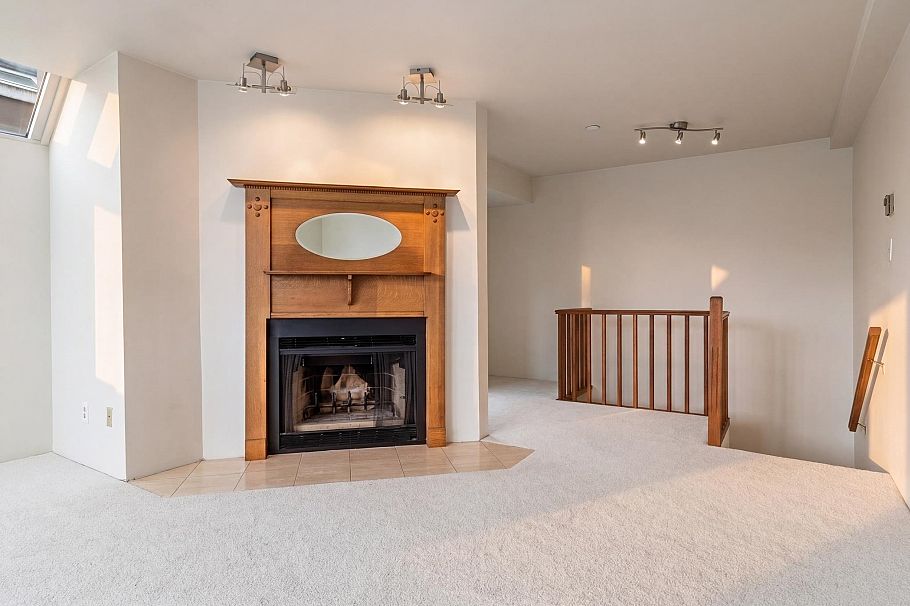 1229 W 8th Avenue Vancouver, BC - 17