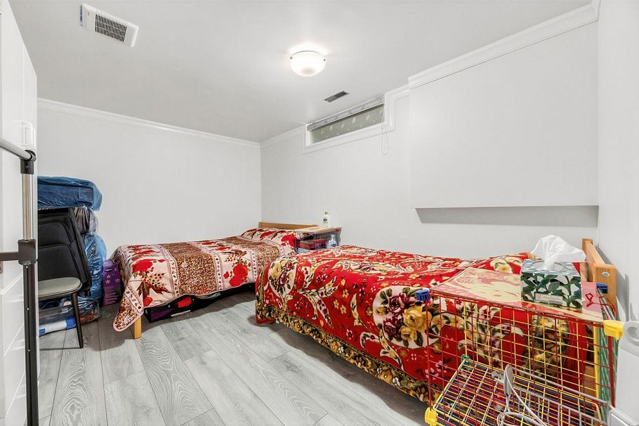 45 3425 E 49th Avenue Vancouver, BC - 26