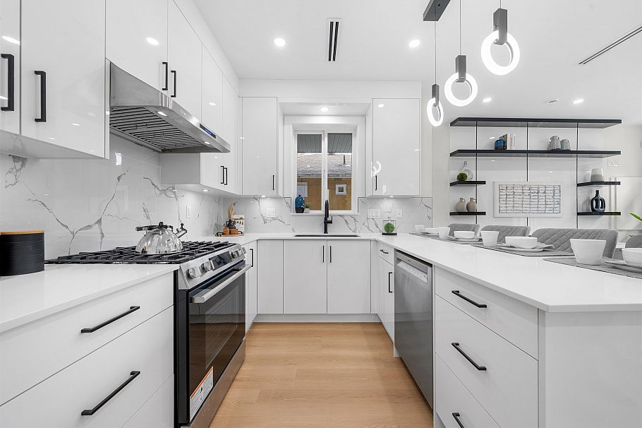 279 E 48th Avenue Vancouver, BC - 15