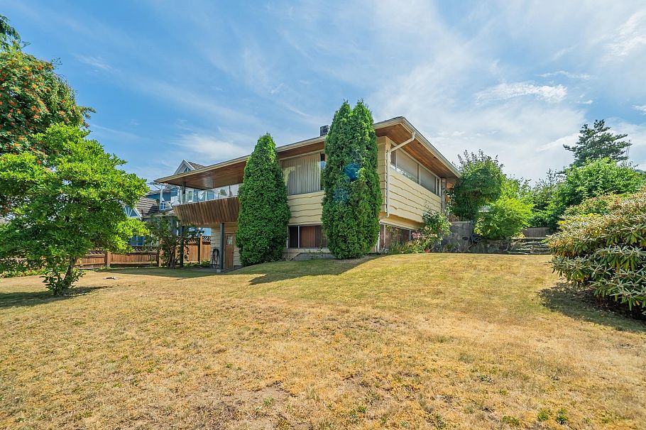 5240 Halley Avenue Burnaby, BC - 3