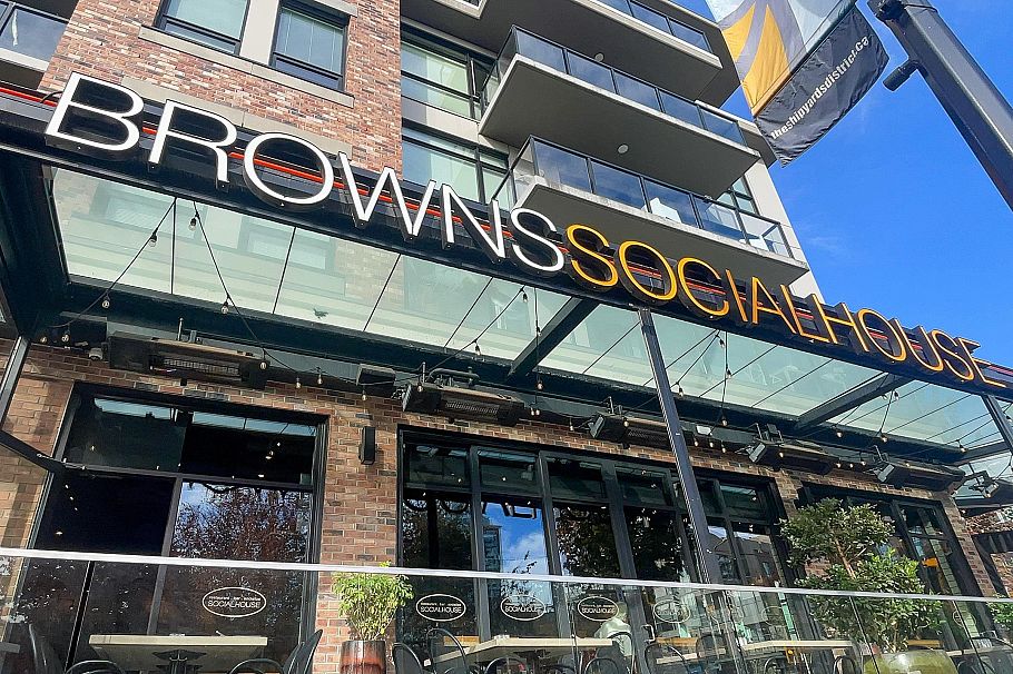 227 119 W 22nd Street North Vancouver, BC - 34