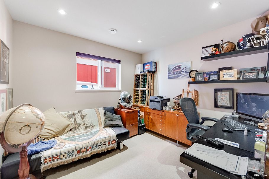 29 415 Esplanade Avenue North Vancouver, BC - 25