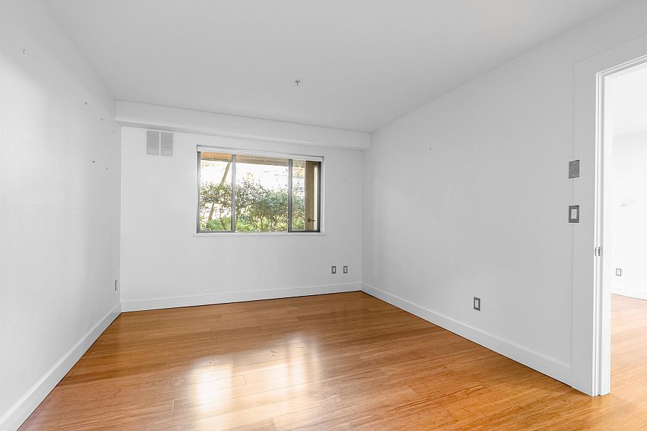 203 305 Lonsdale Avenue North Vancouver, BC - 19