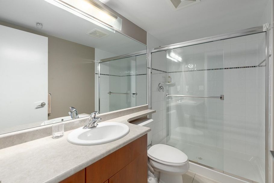1305 120 Milross Avenue Vancouver, BC - 21
