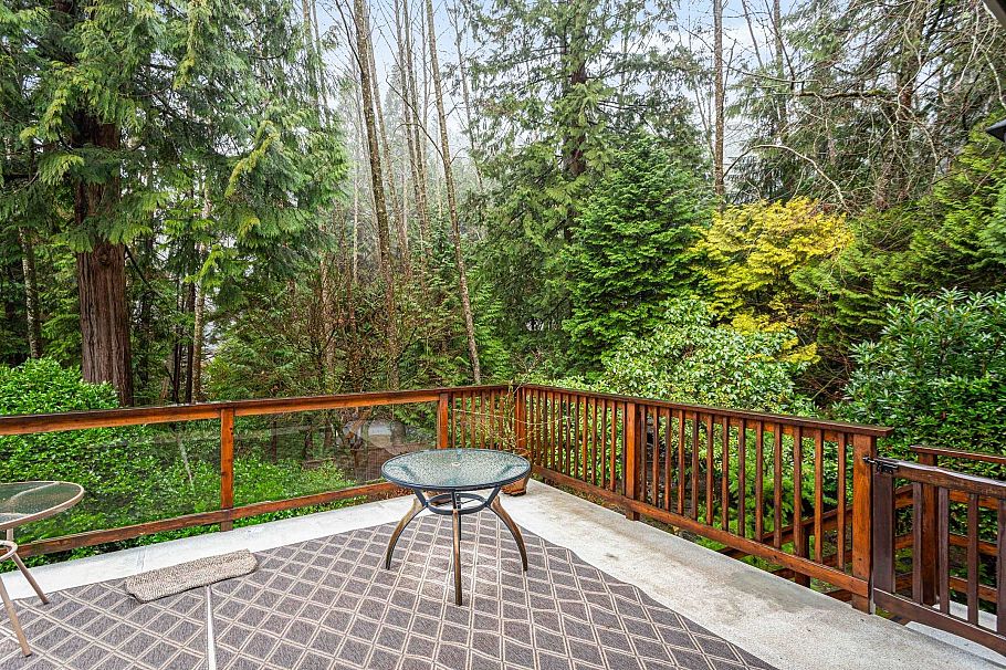 5639 White Pine Lane North Vancouver, BC - 11