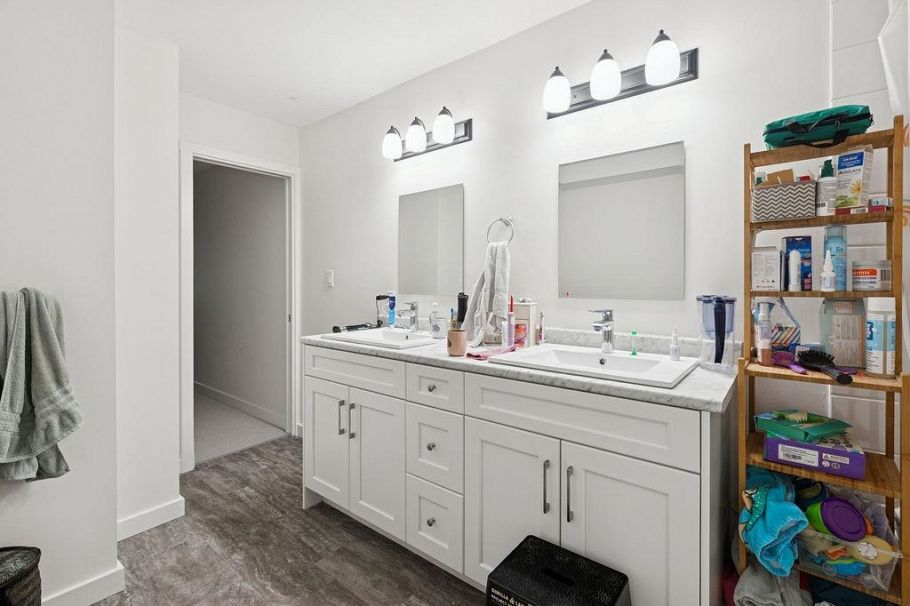 6605 Turnberry Crescent Vancouver, BC - 9