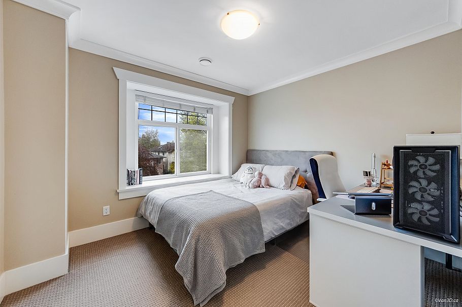 2457 E 3rd Avenue Vancouver, BC - 13