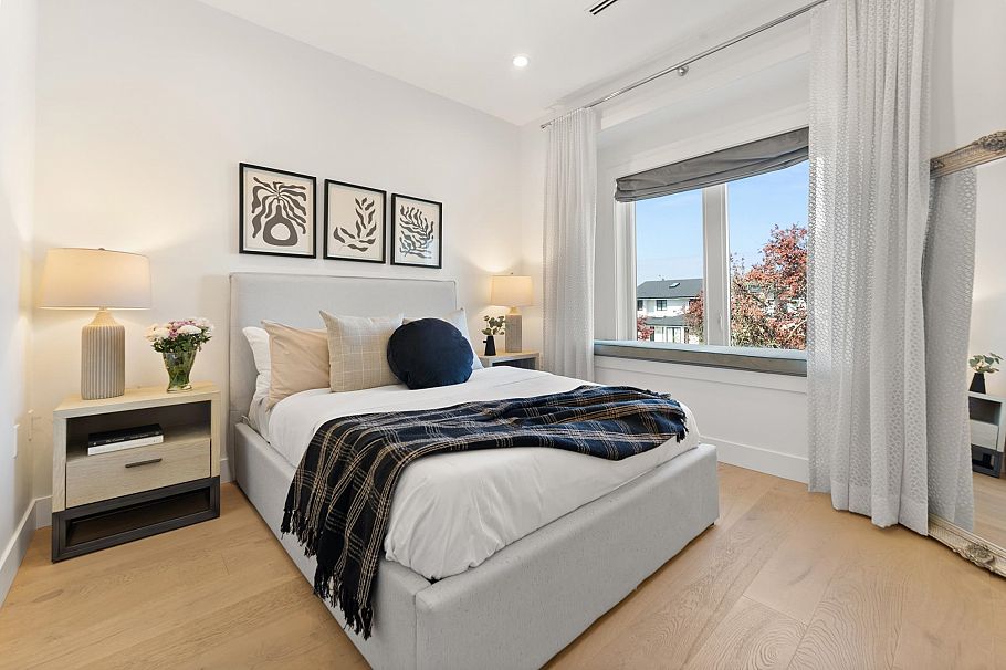 2848 W 23rd Avenue Vancouver, BC - 24