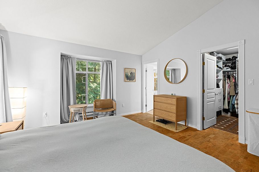 1188 Strathaven Drive North Vancouver, BC - 17