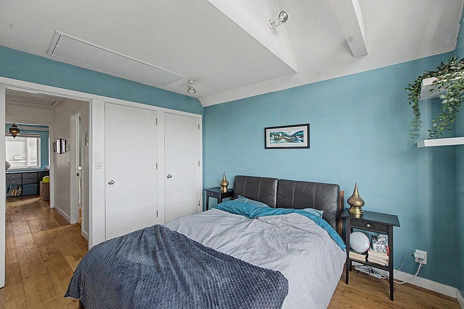 130 Lakewood Drive Vancouver, BC - 11