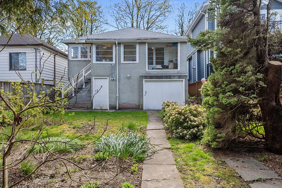 85 W 21st Avenue Vancouver, BC - 24