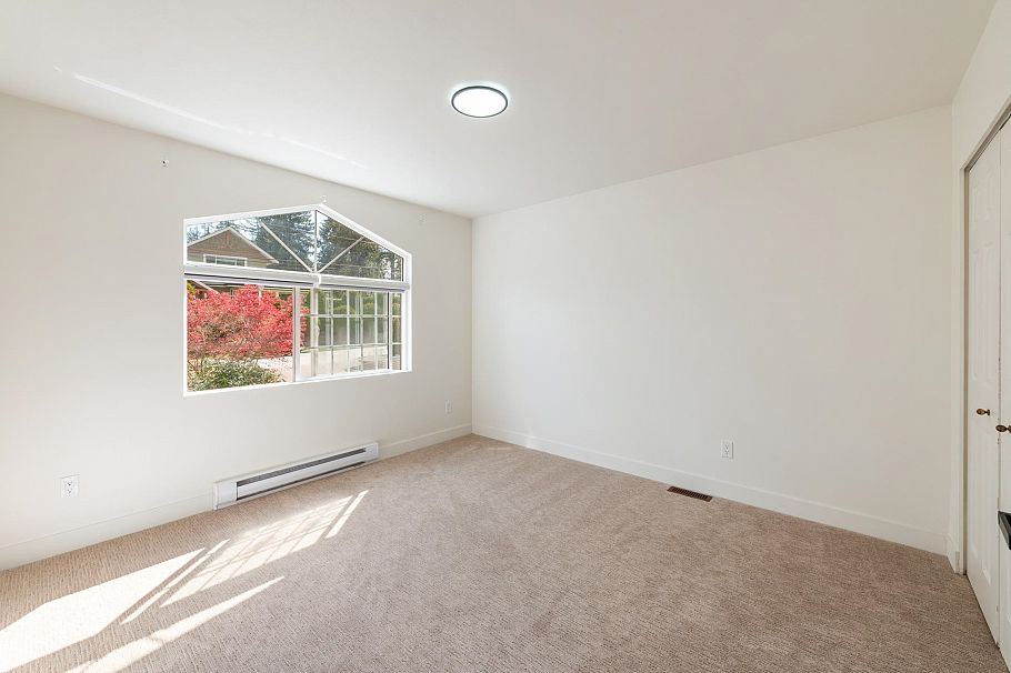 2111 Philip Avenue North Vancouver, BC - 25