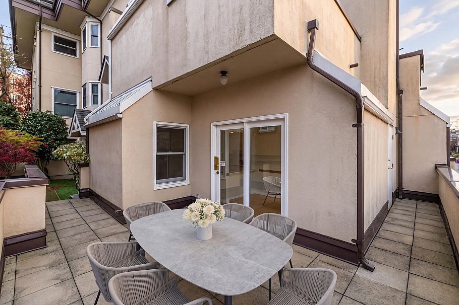 1229 W 8th Avenue Vancouver, BC - 7