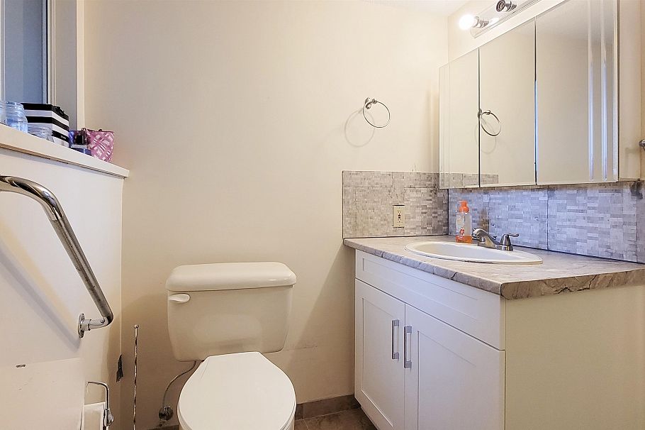 3595 Wellington Crescent North Vancouver, BC - 17