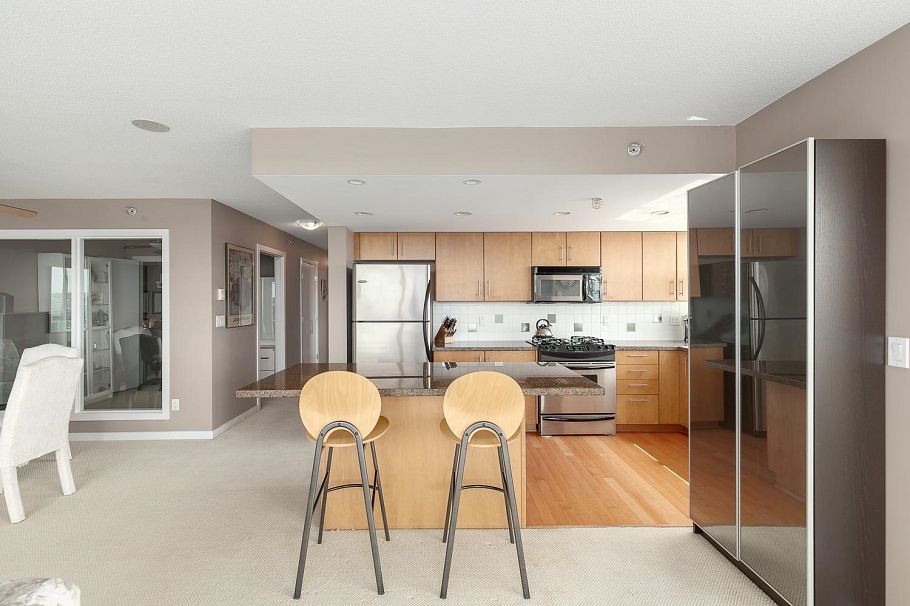 1305 120 Milross Avenue Vancouver, BC - 10