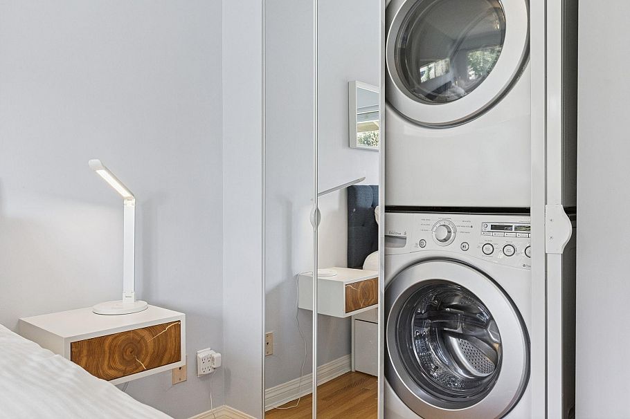 214 555 W 28th Street North Vancouver, BC - 21