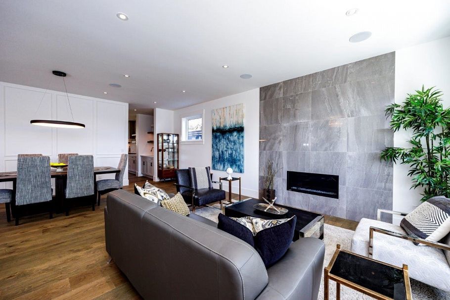 1028 Calverhall Street North Vancouver, BC - 4