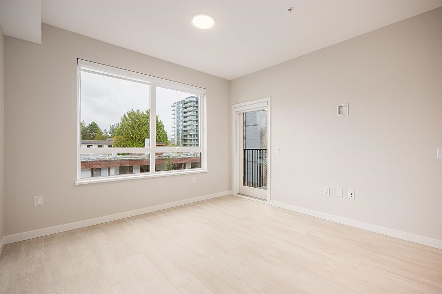 414 110 E 17th Street North Vancouver, BC - 14